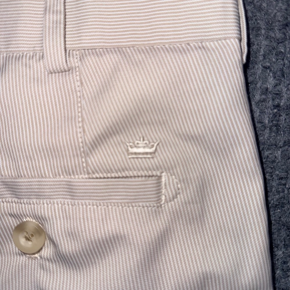 Peter Millar Crown Sport Mens 34 Wicking Micro Stripe Golf Shorts Tan White - Picture 9 of 10